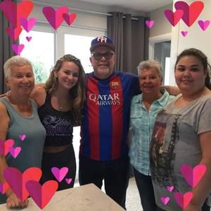 Meet your Posher, Cassandra